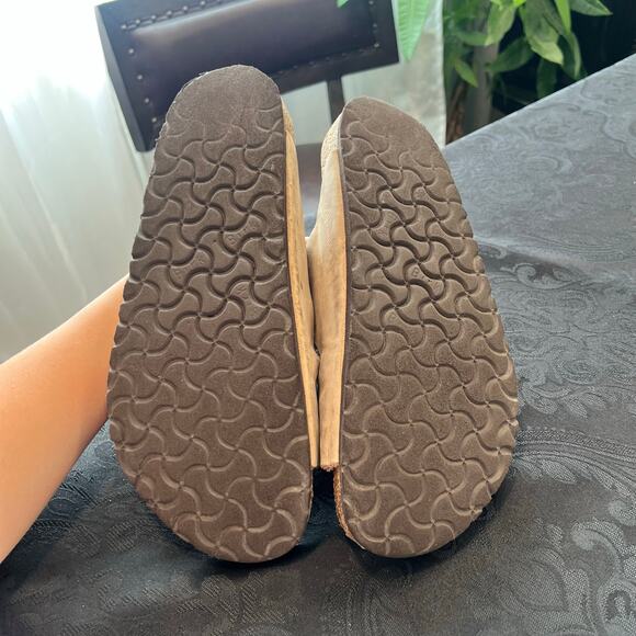 Birkenstock tan sandals women 11 men 9 - Picture 3 of 9